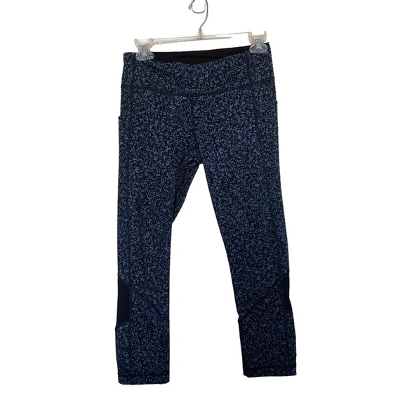 lululemon athletica Pants - Lululemon Sz 6 Pace Rival Crop Mesh Detailing